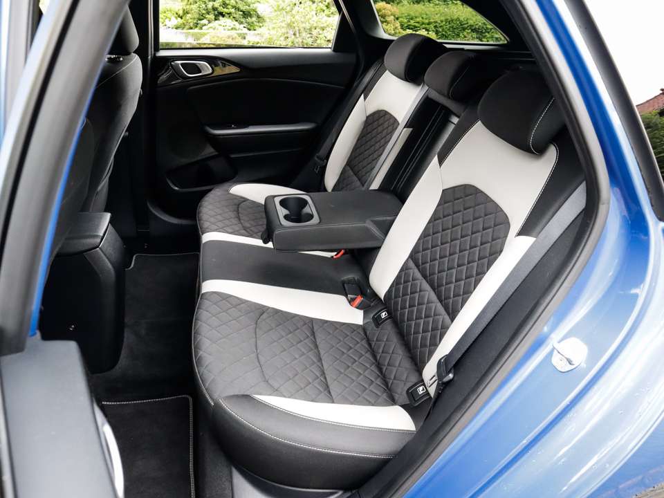 Car picture 9