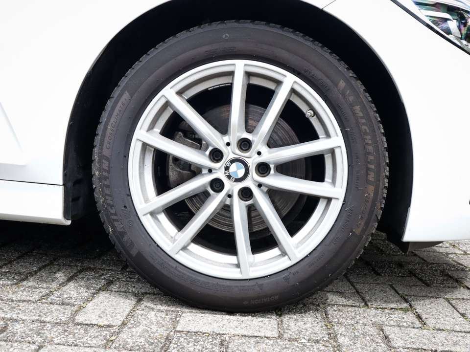 Car picture 17