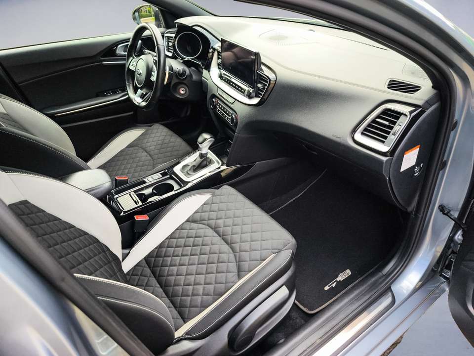 Car picture 9