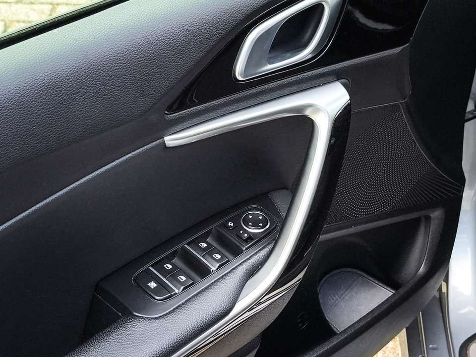 Car picture 17