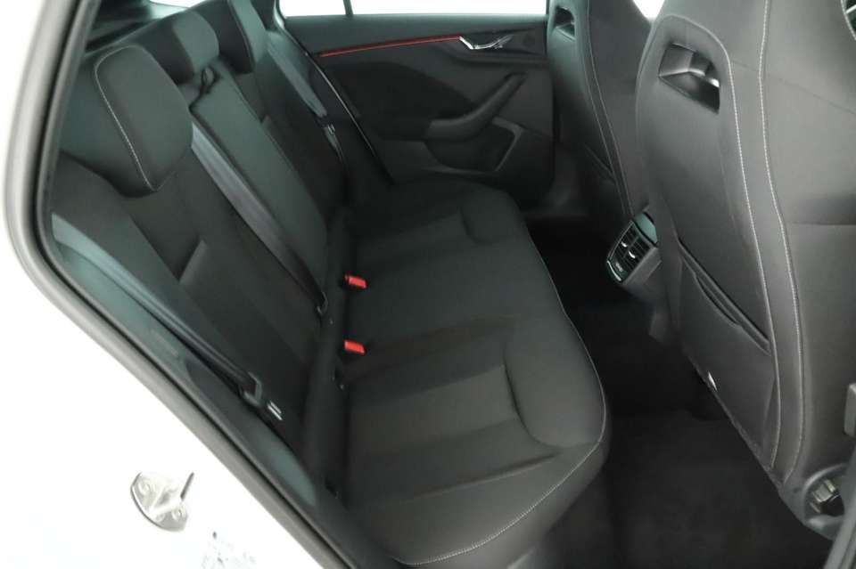 Car picture 9