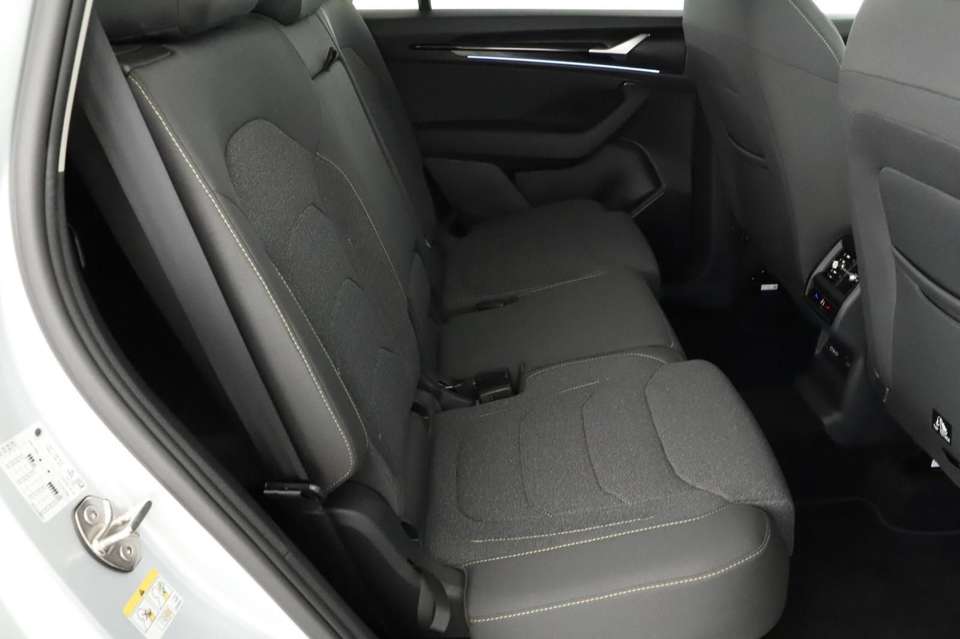Car picture 11