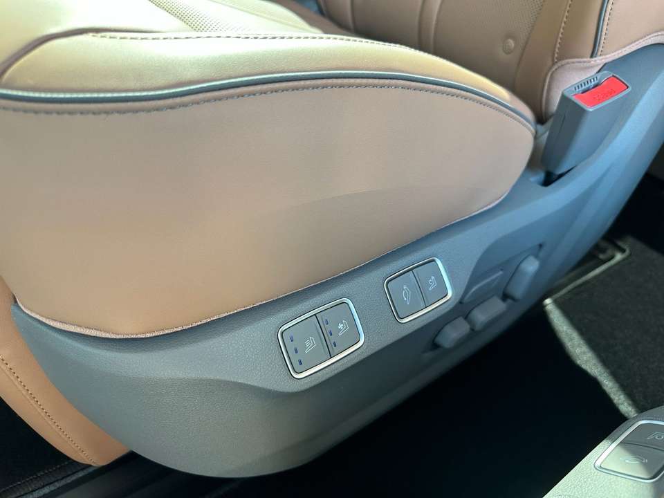 Car picture 11