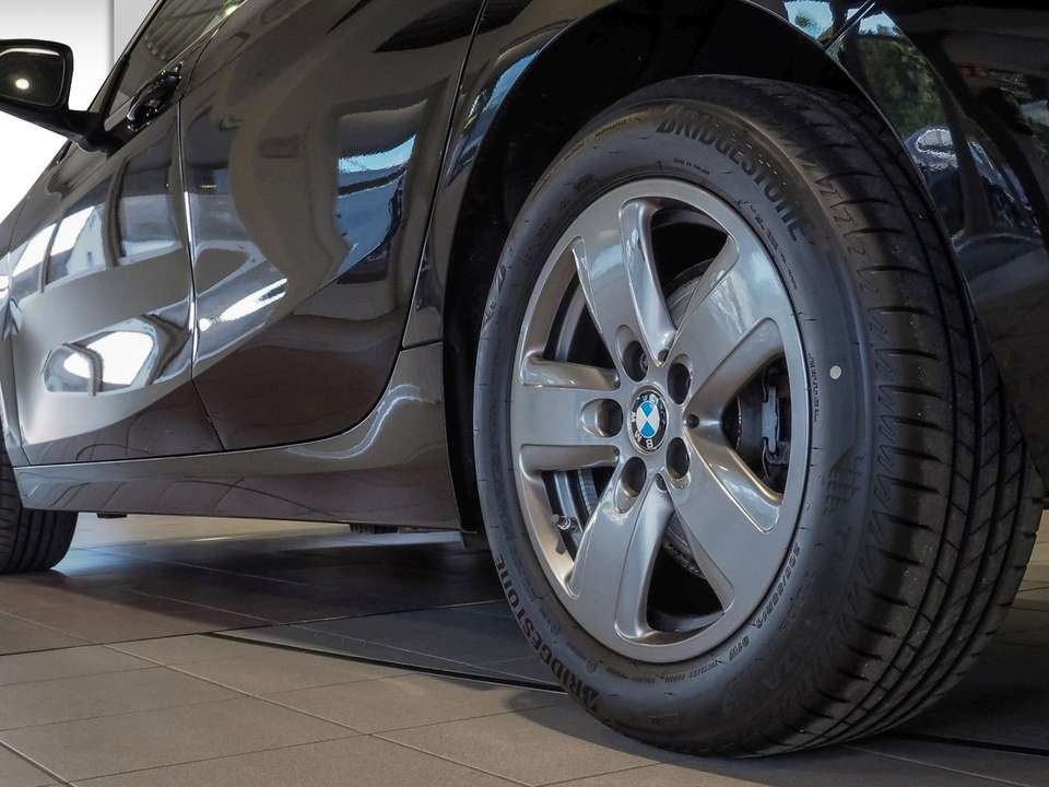 Car picture 5