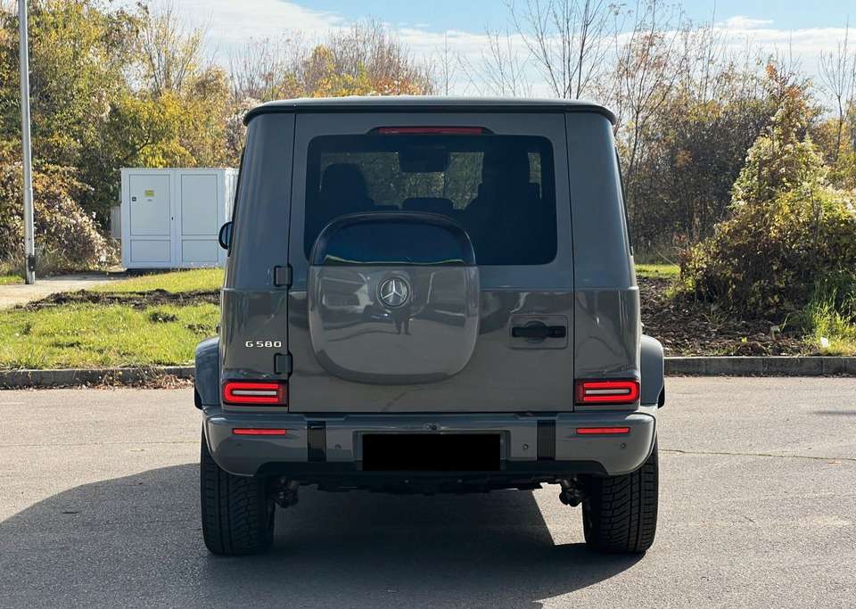Mercedes-Benz G 580 - Imagem 5