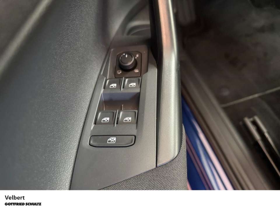 Car picture 11