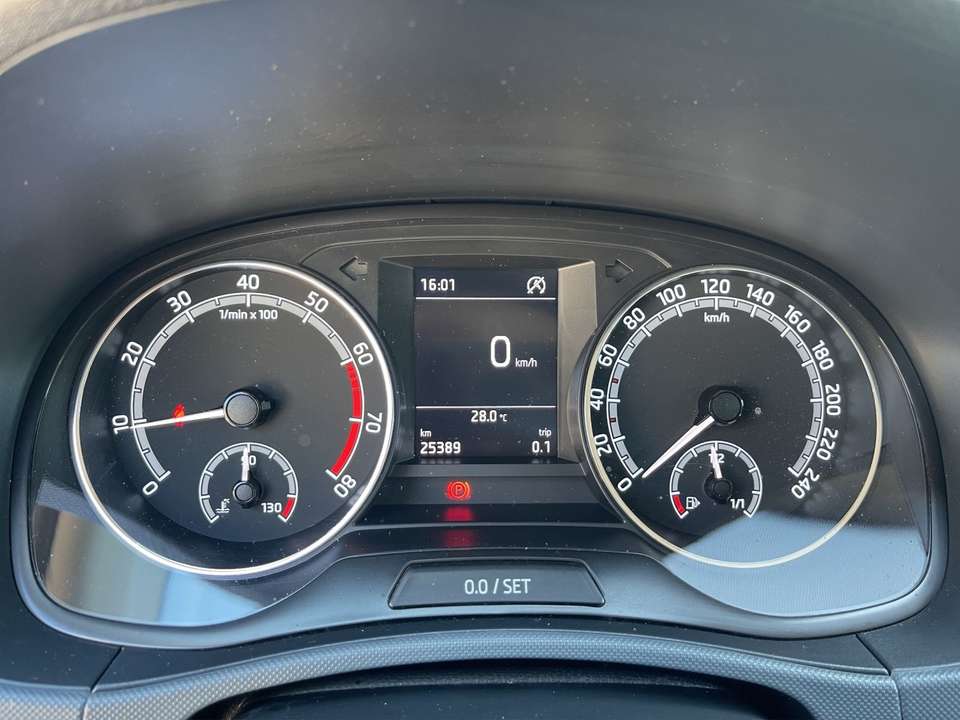 Car picture 11
