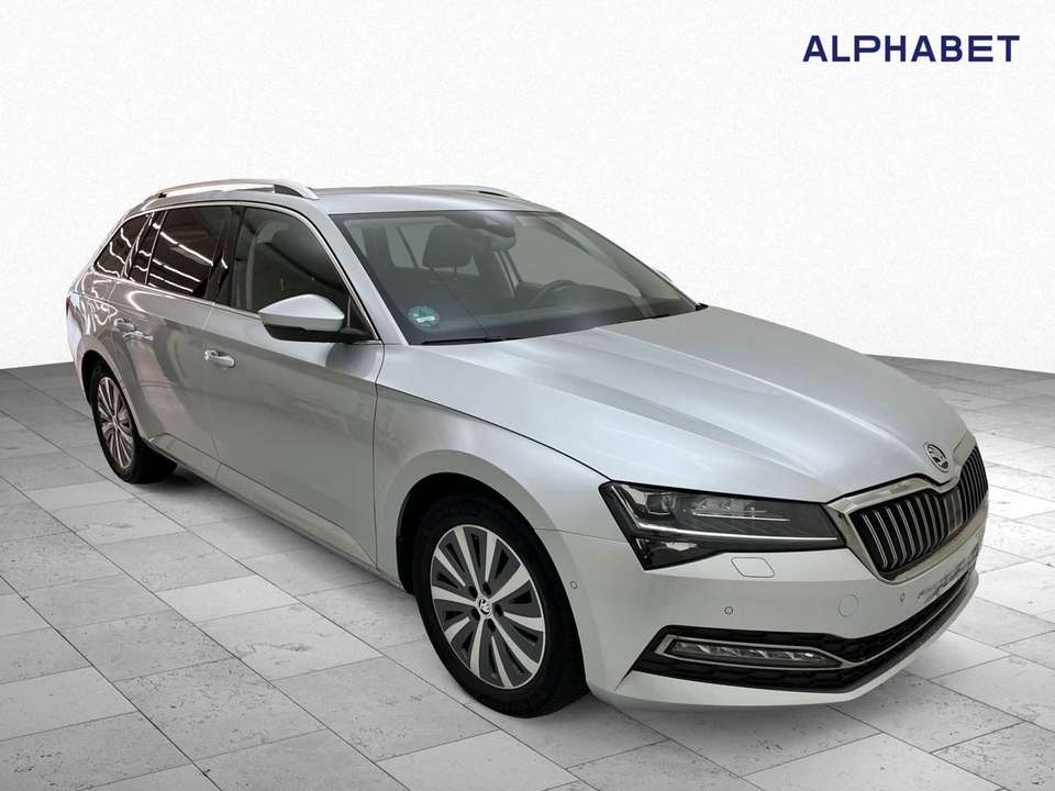 Skoda Superb - Imagem 7