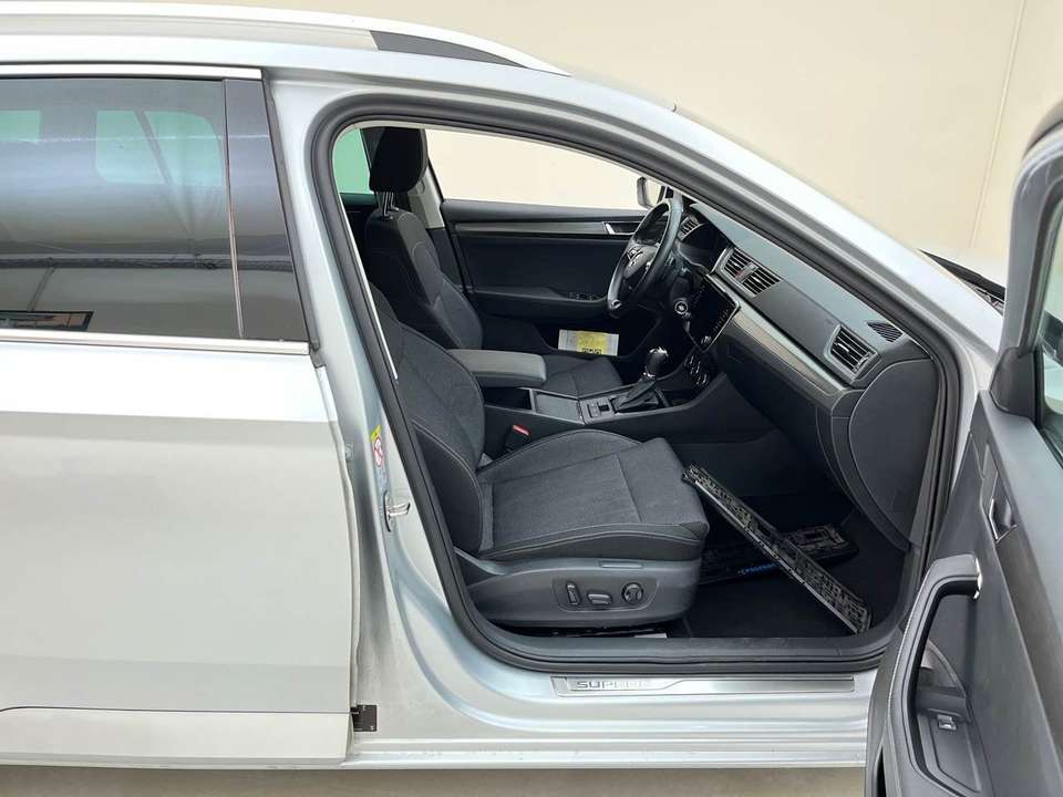 Skoda Superb - Imagem 9