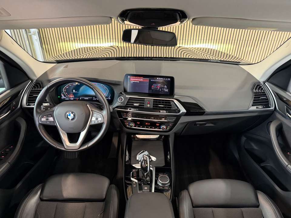 Car picture 11