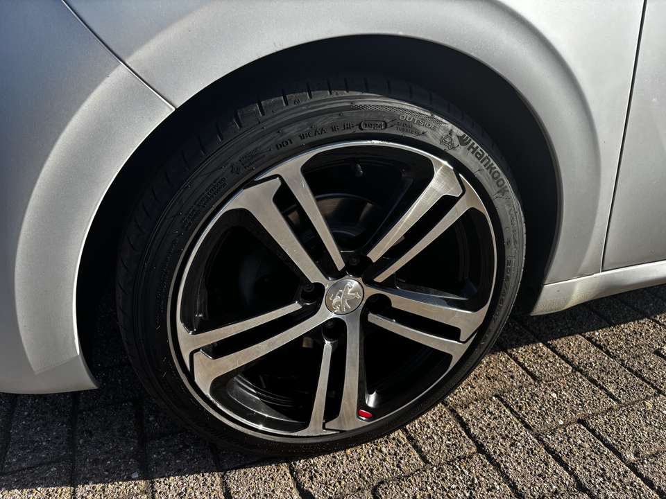 Peugeot 208 - Imagem 10