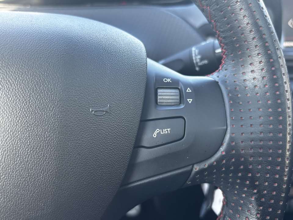 Peugeot 208 - Imagem 19