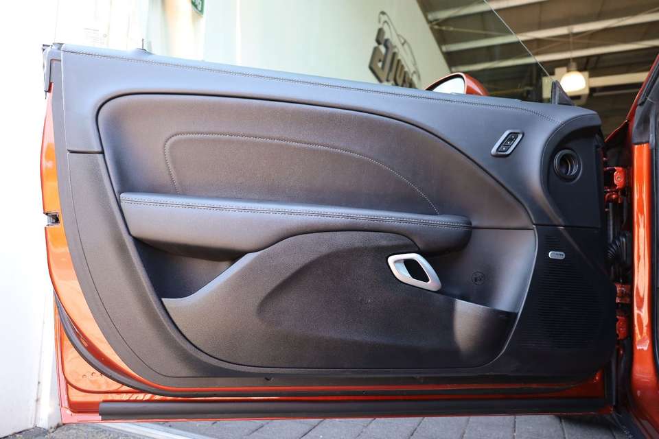 Dodge Challenger - Imagem 10