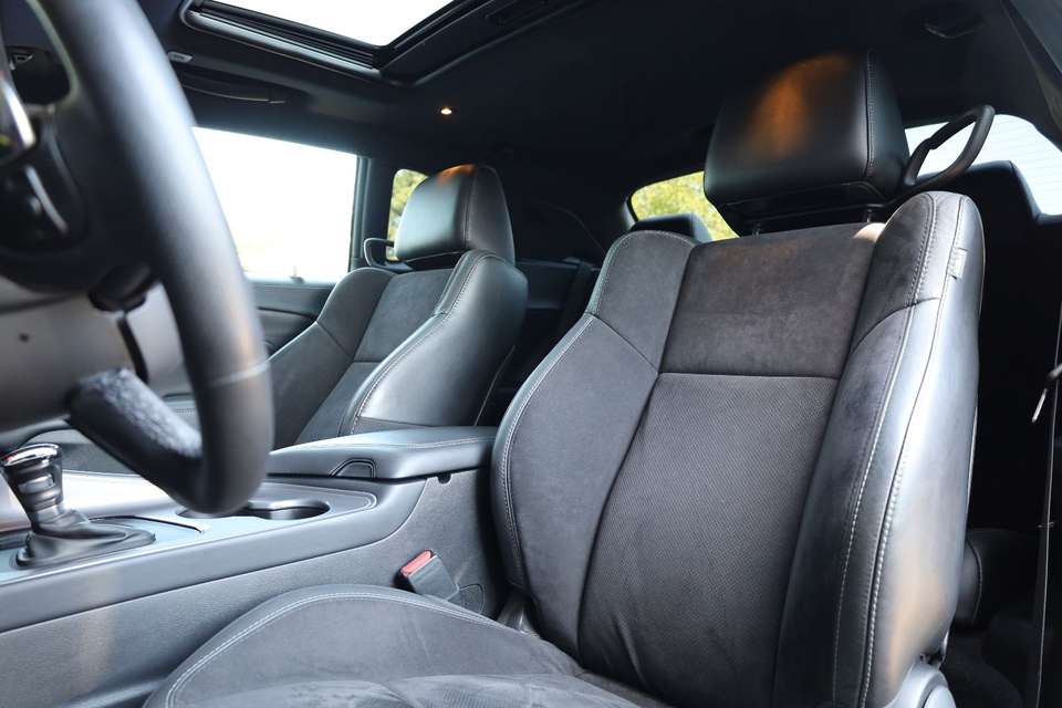 Dodge Challenger - Imagem 11