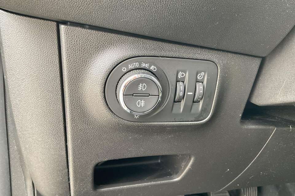 Opel Corsa - Imagem 10