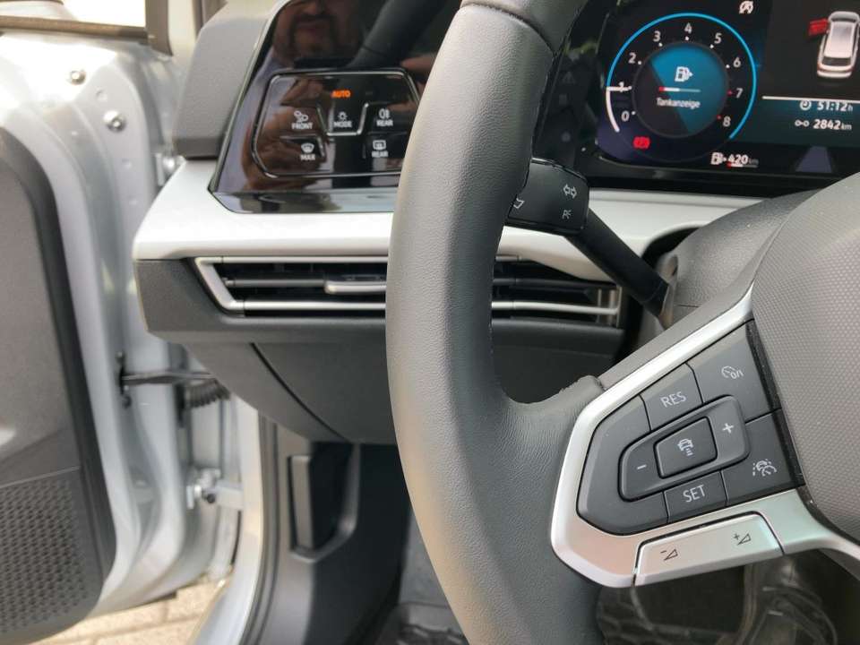 Volkswagen Golf Variant - Imagem 14
