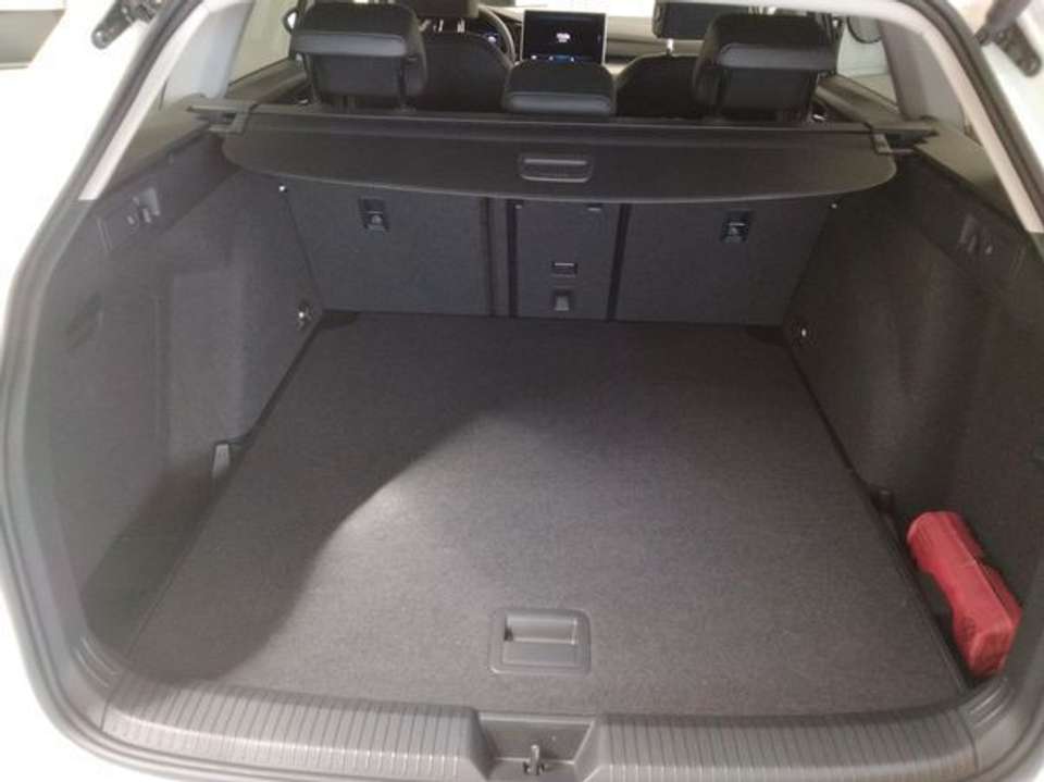 Volkswagen Golf Variant - Imagem 12
