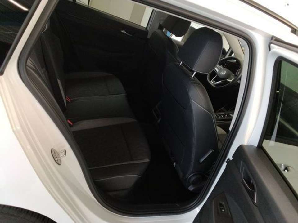 Volkswagen Golf Variant - Imagem 14