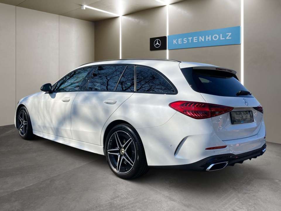 Mercedes-Benz C 300 - Imagem 6