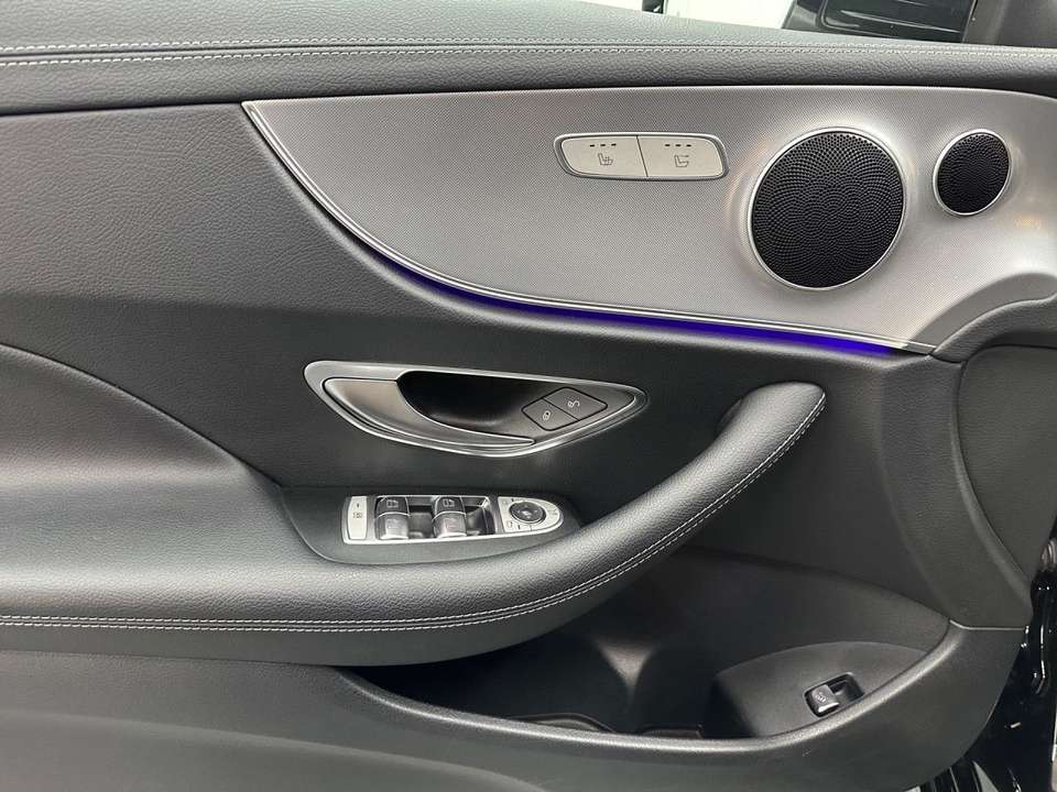 Mercedes-Benz E 200 - Imagem 15