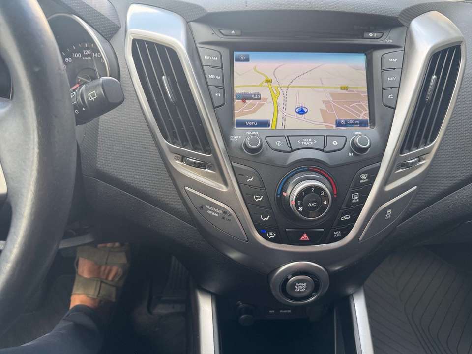 Hyundai VELOSTER - Imagem 9