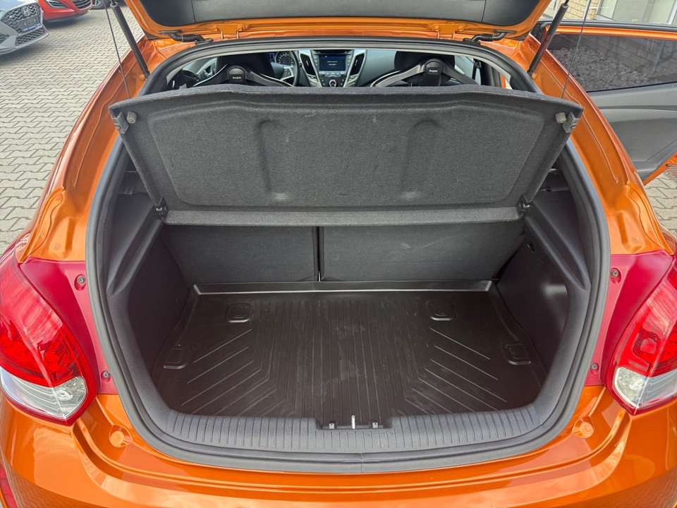 Hyundai VELOSTER - Imagem 12