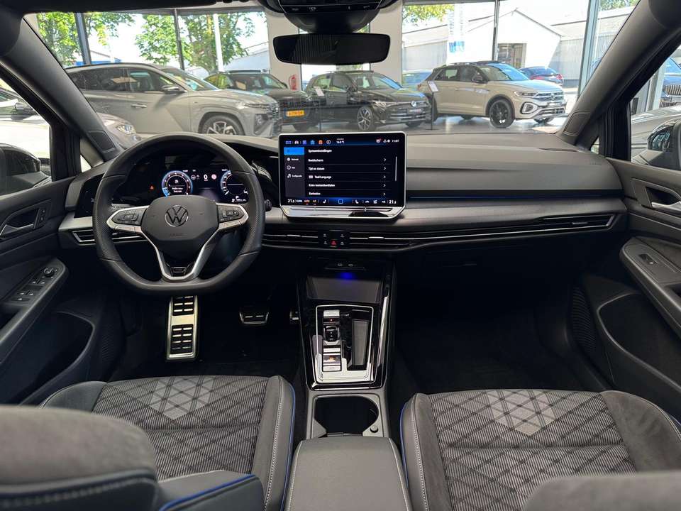 Volkswagen Golf - Imagem 13