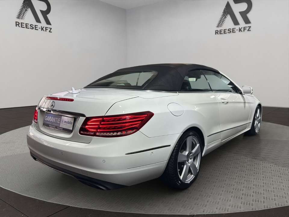 Mercedes-Benz E 200 - Imagem 5