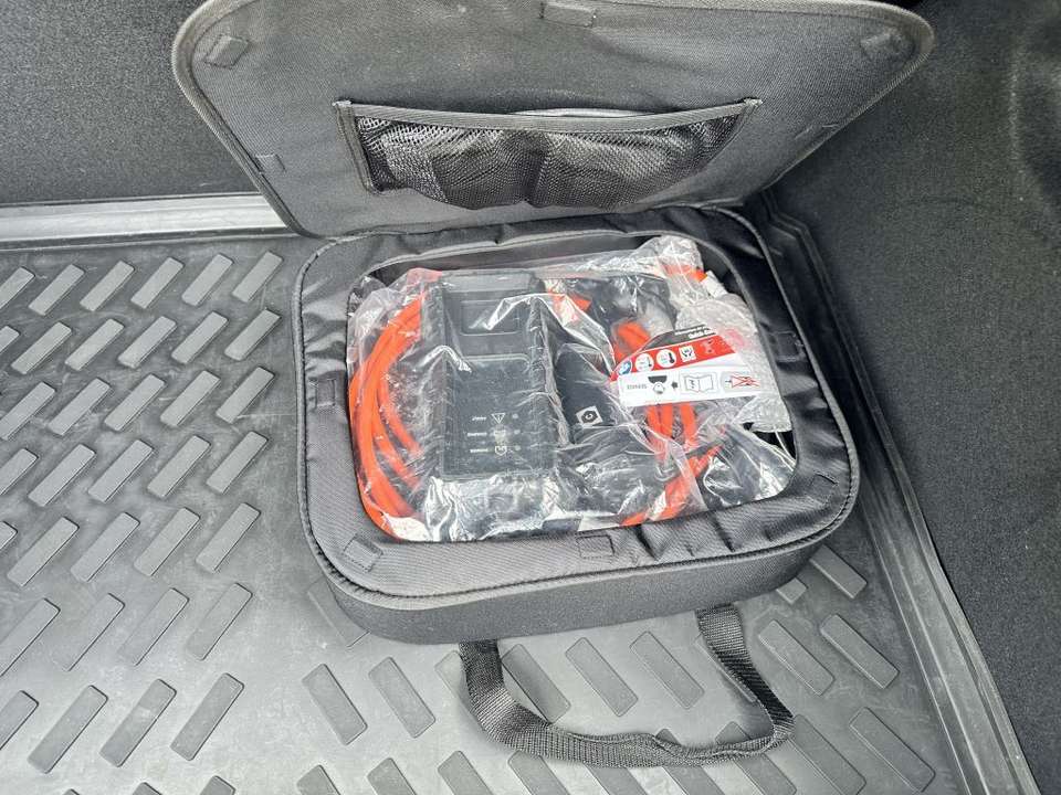 Car picture 9