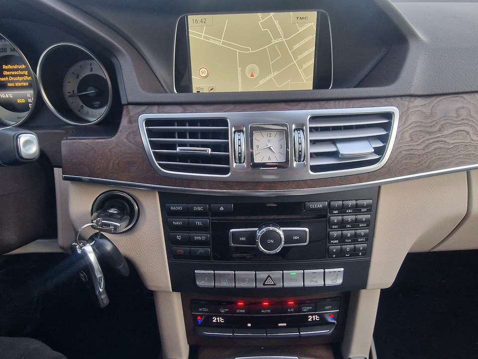 Mercedes-Benz E 250 - Imagem 14