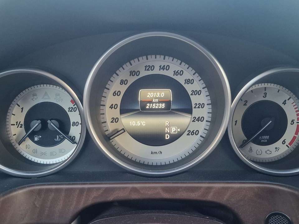 Mercedes-Benz E 250 - Imagem 15