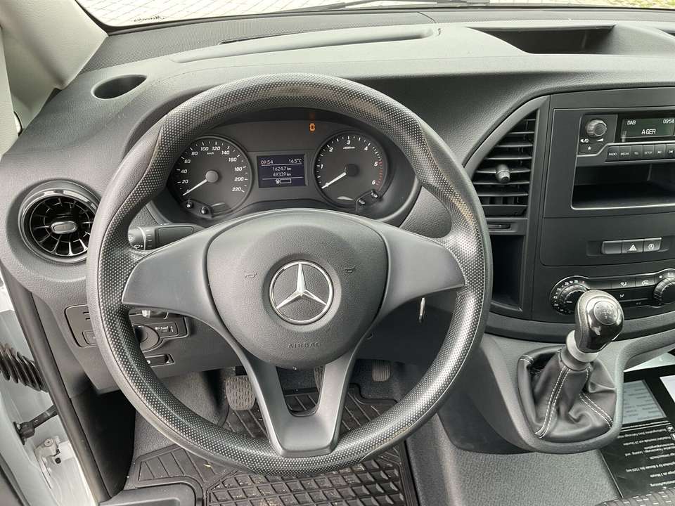 Mercedes-Benz Vito - Imagem 13