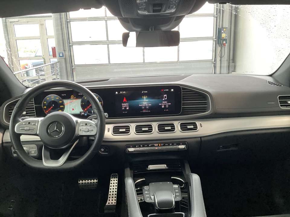 Car picture 11