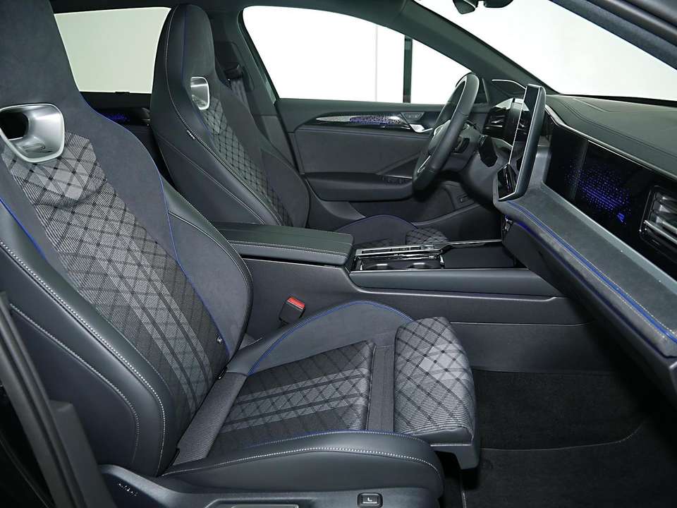 Volkswagen Passat Variant - Imagem 7