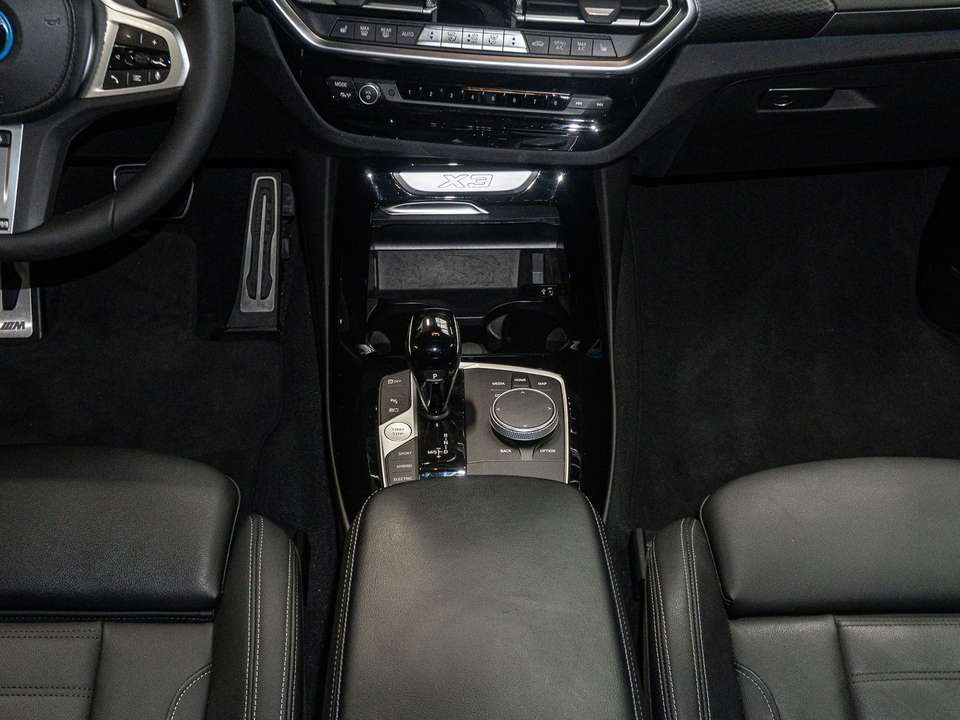 BMW X3 - Imagem 12