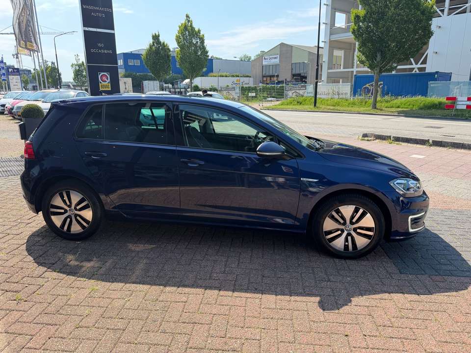 Volkswagen e-Golf - Imagem 8