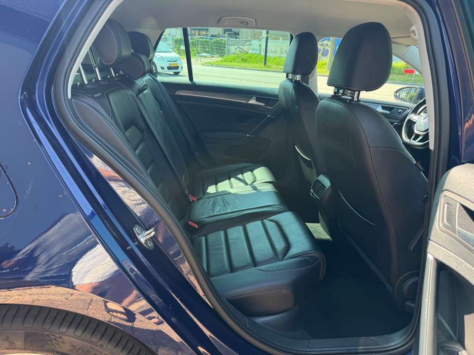 Volkswagen e-Golf - Imagem 9