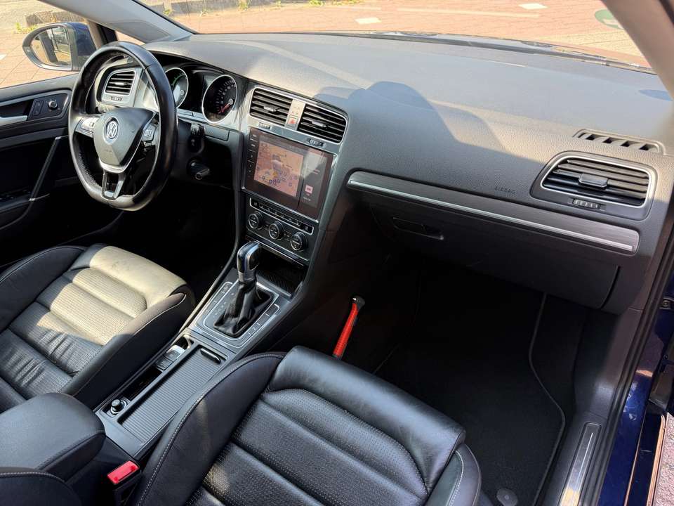 Volkswagen e-Golf - Imagem 10