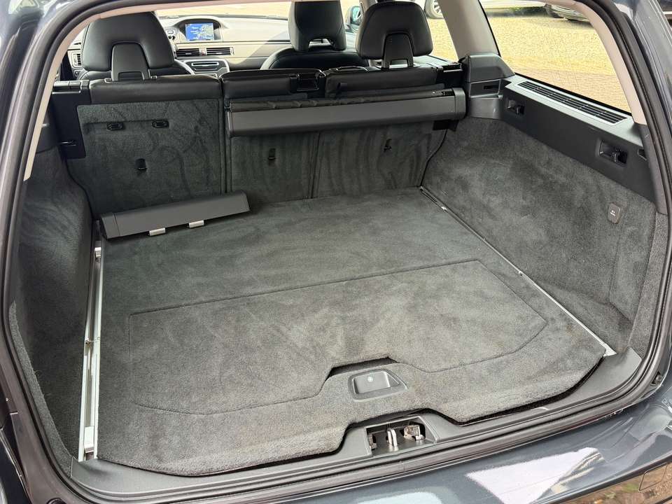 Volvo V70 - Imagem 9