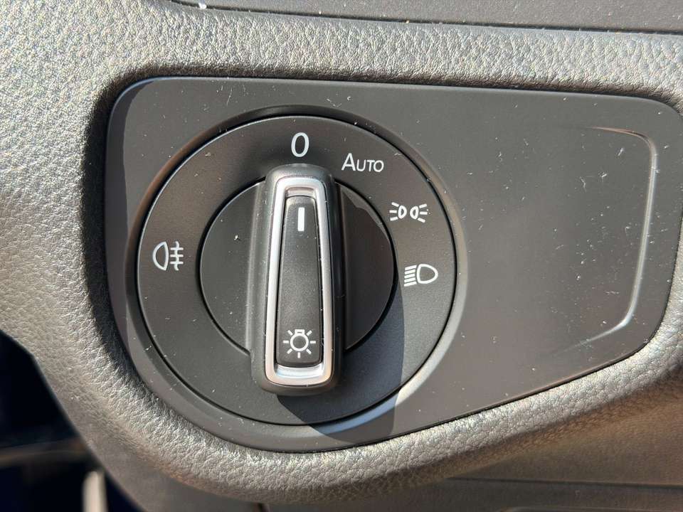 Volkswagen e-Golf - Imagem 15