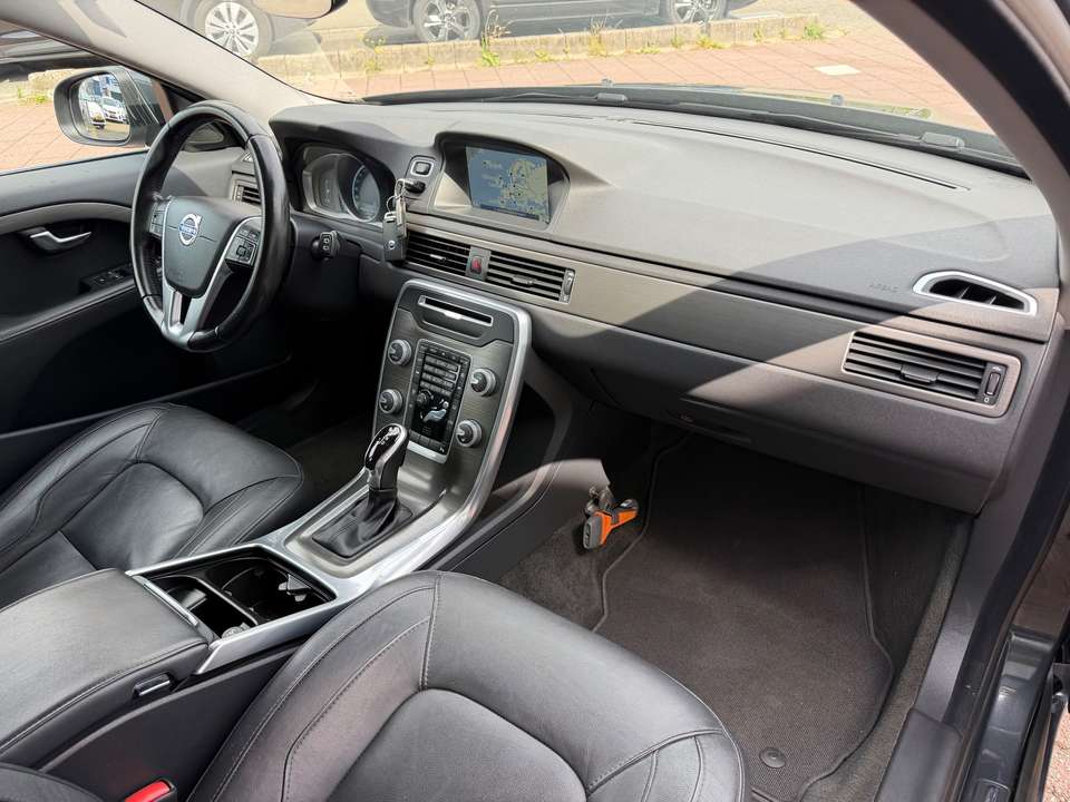 Volvo V70 - Imagem 11