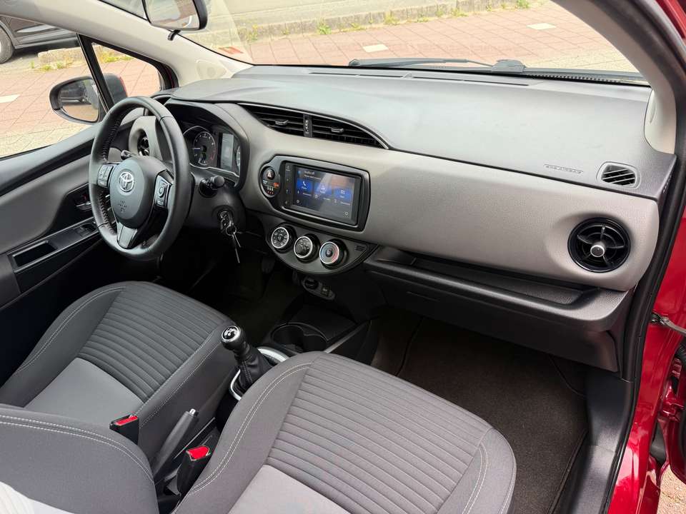 Toyota Yaris - Imagem 11