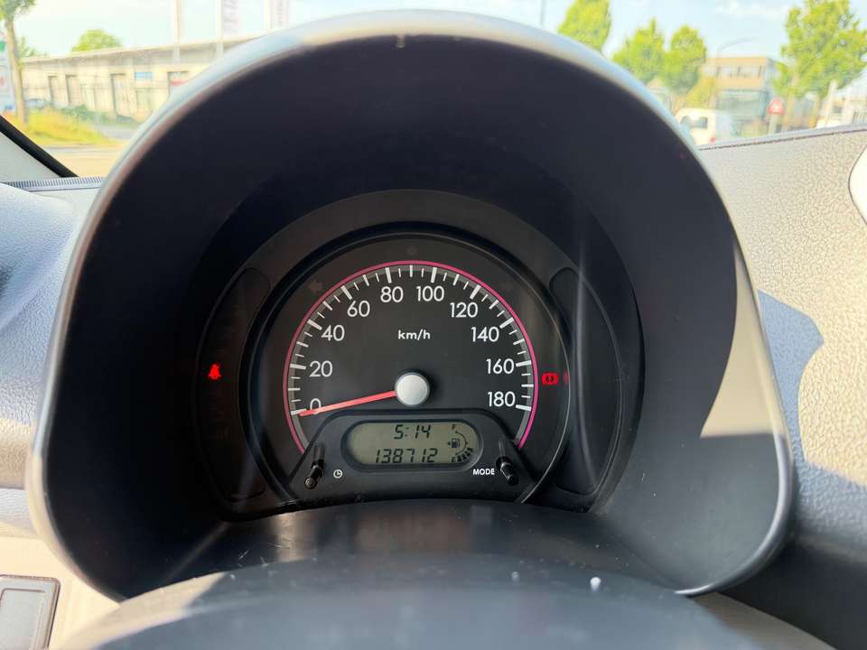 Suzuki Alto - Imagem 13