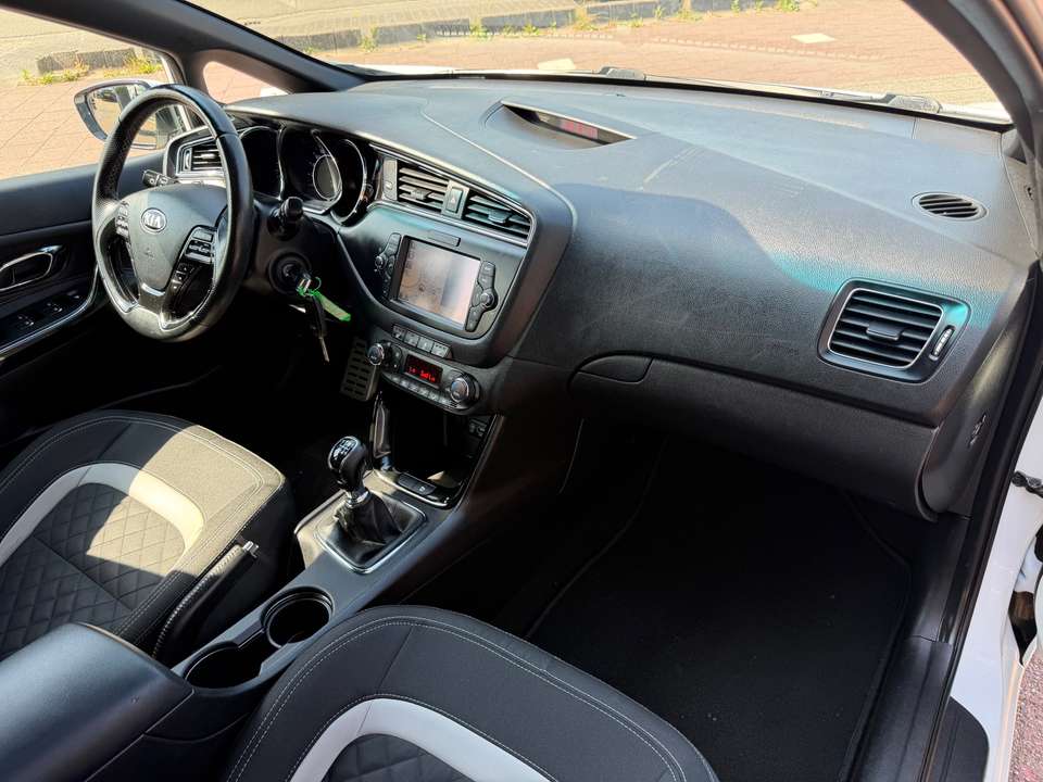 Car picture 11
