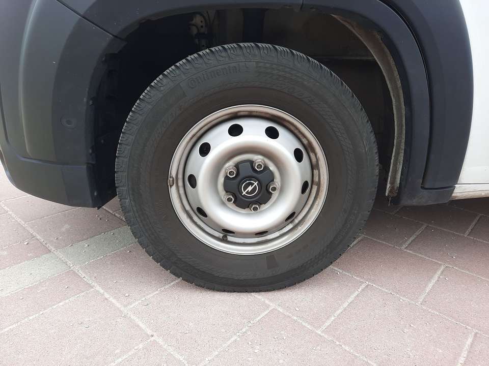 Car picture 9