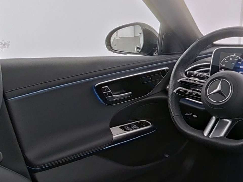 Mercedes-Benz E 220 - Imagem 10