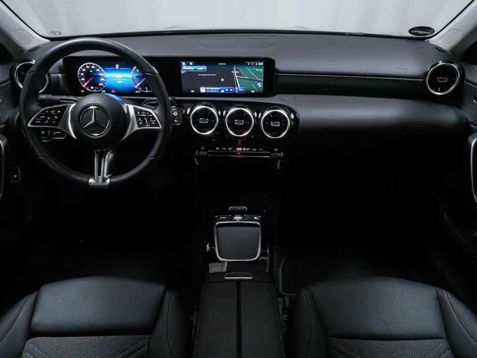 Mercedes-Benz A 200 - Imagem 9