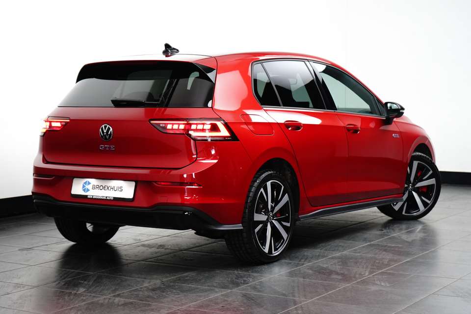 Volkswagen Golf GTE - Imagem 4