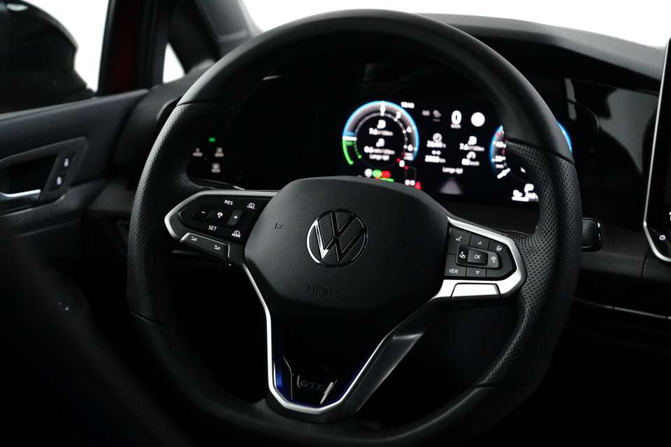Volkswagen Golf GTE - Imagem 10