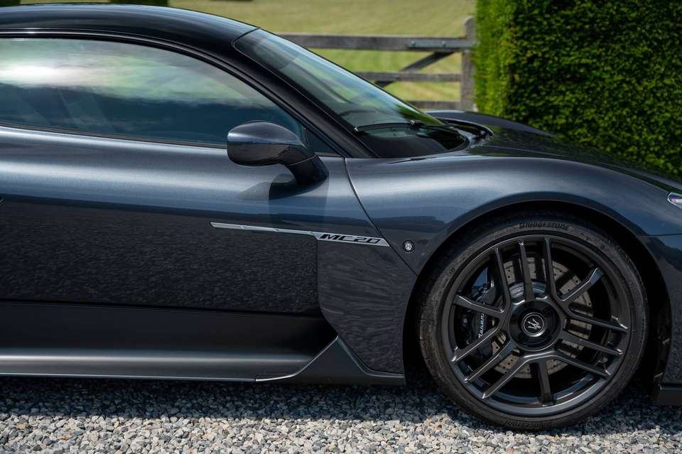 Maserati MC20 - Imagem 11